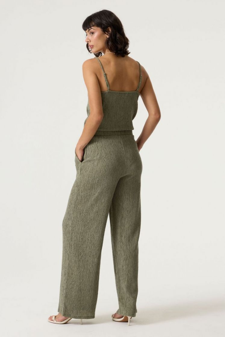  9945-olive bree