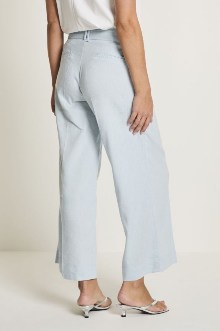 Cloë (Belt) Flowy Linen 328 Ice Blue