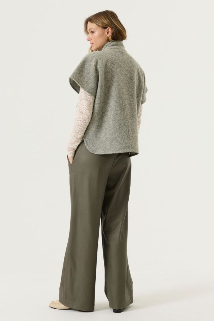  9050-grey spark
