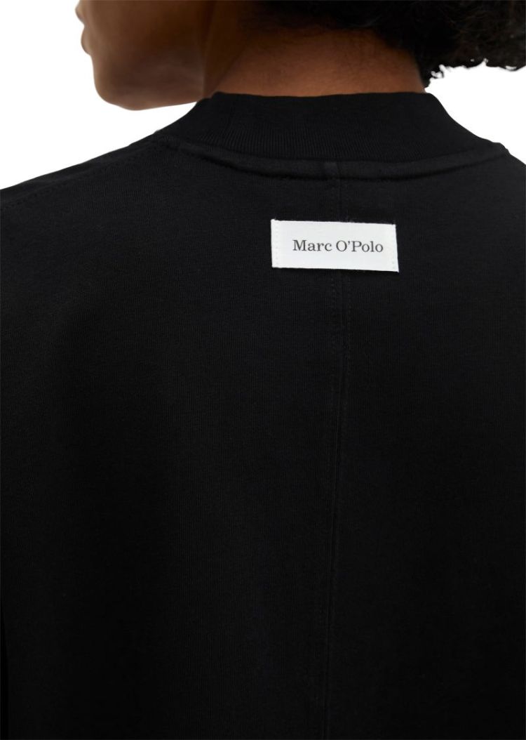  0001 Black